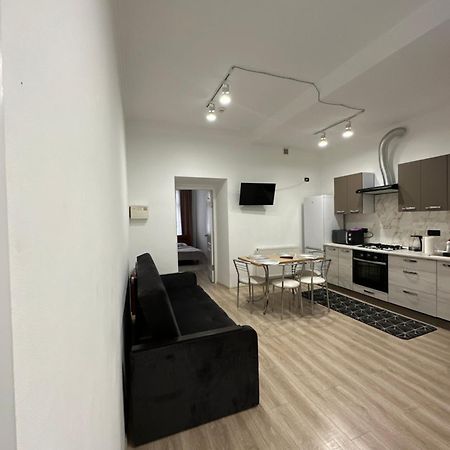 Levvv Apartment リヴィウ エクステリア 写真